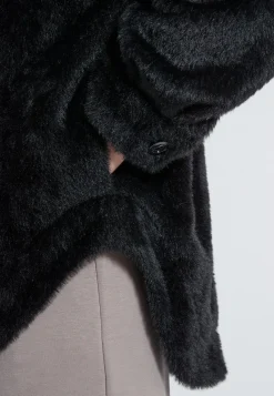 Hot Ana Alcazar Hemdjacke Habila