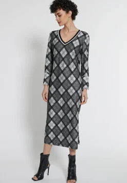 Online Ana Alcazar Karokleid Hetty