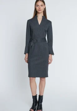 New Ana Alcazar Klassisches Kleid Mesaly Grau