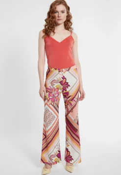 Hot Ana Alcazar Lange Hose Durisy