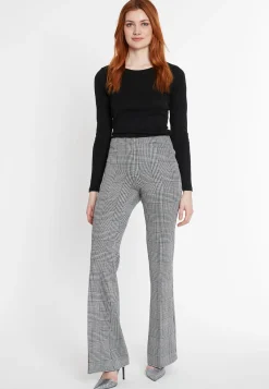 Hot Ana Alcazar Lange Hose Shia