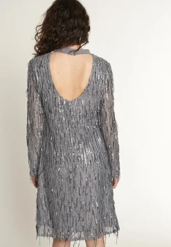 Hot Ana Alcazar Rückenfreies Kleid Ocena