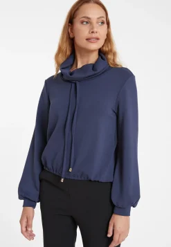 Hot Ana Alcazar Rollkragentop Selmy Blau