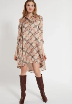 Hot Ana Alcazar Schwingendes Kleid Efmene