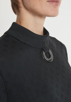 Hot Ana Alcazar Shirt Hemma