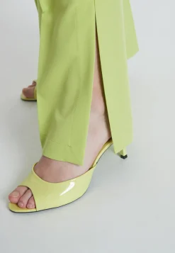 Hot Ana Alcazar Sommerhose Ribora Grün