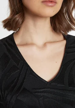 New Ana Alcazar V-Top Sonea