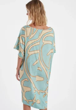 Hot Ana Alcazar Weites Kleid Zazilia